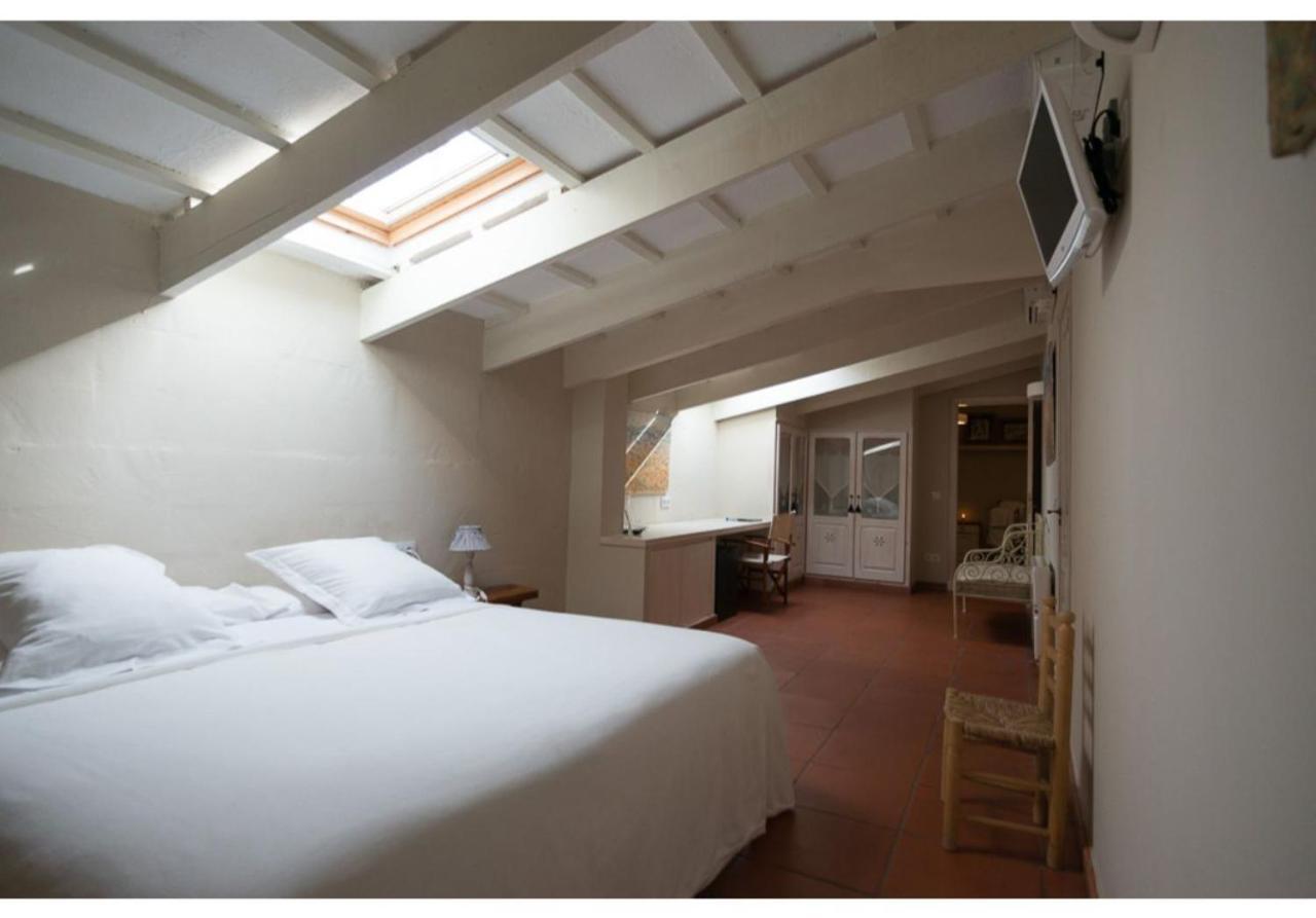 Coliving Add Livitum Hotel Ситадела Екстериор снимка